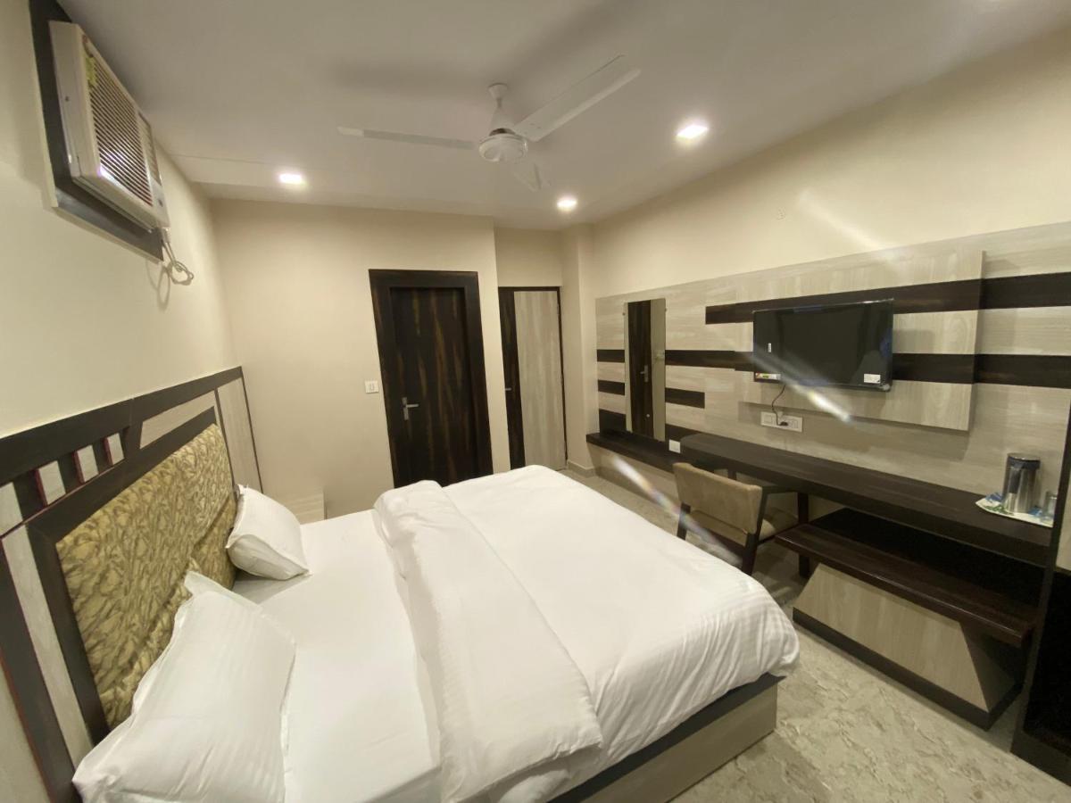 Hotel Blue Sky Haridwār Extérieur photo