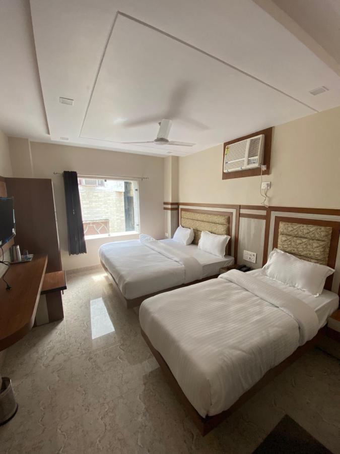 Hotel Blue Sky Haridwār Extérieur photo
