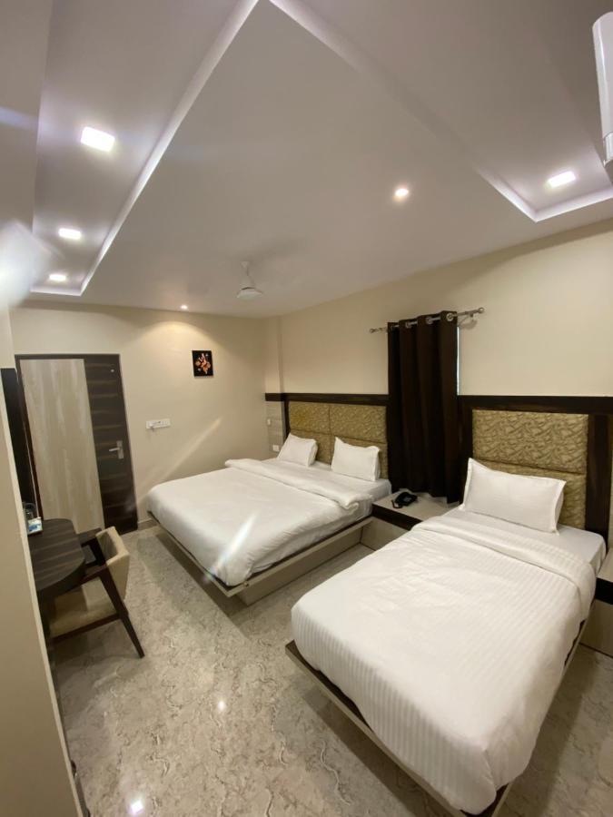 Hotel Blue Sky Haridwār Extérieur photo