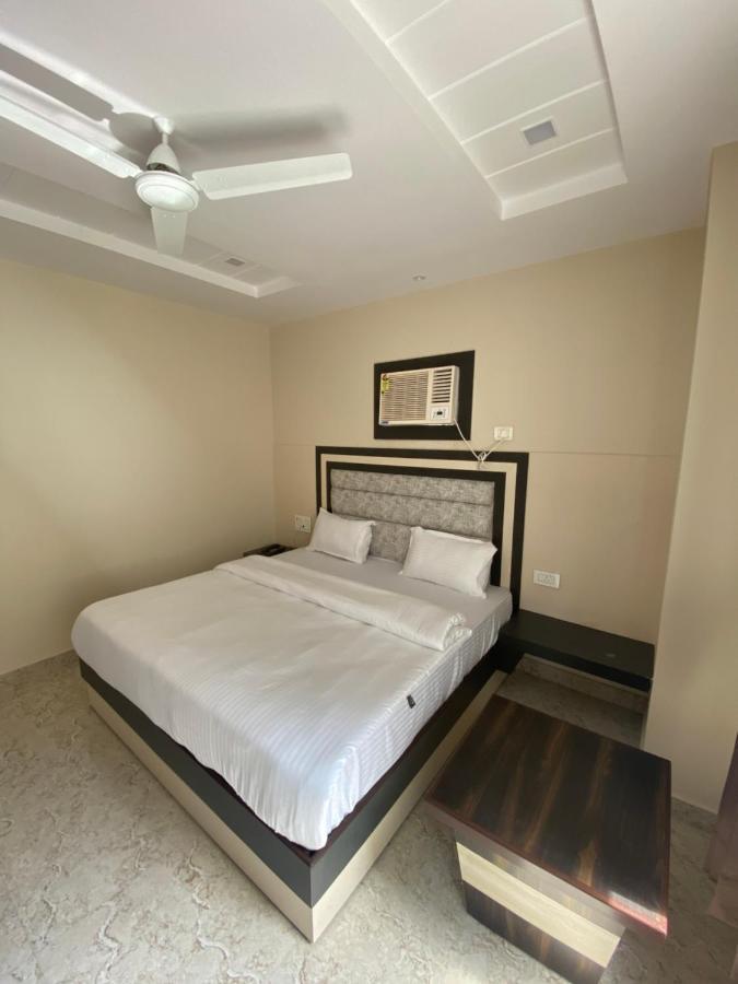 Hotel Blue Sky Haridwār Extérieur photo