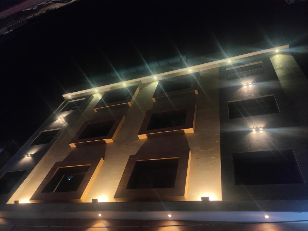 Hotel Blue Sky Haridwār Extérieur photo